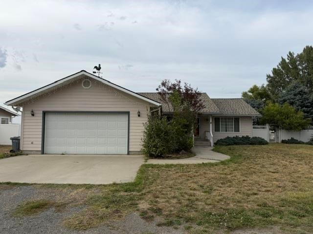 Photo of 223 E Evergreen Dr, Kettle Falls, WA 99141 (MLS # 202626157)