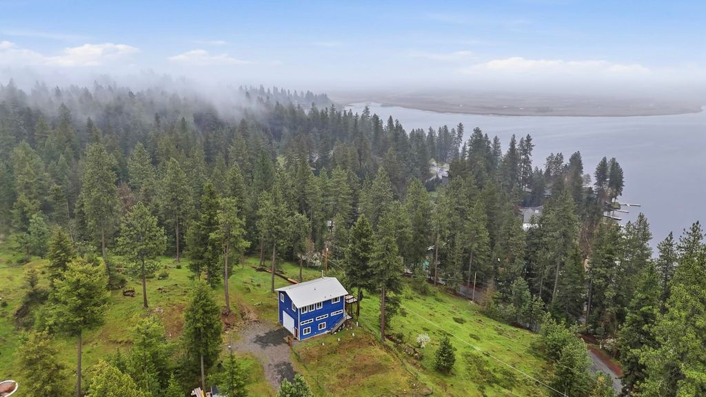 Photo of 13118 NE Newman Lake Rd, Newman Lake, WA 99025 (MLS # 202616024)
