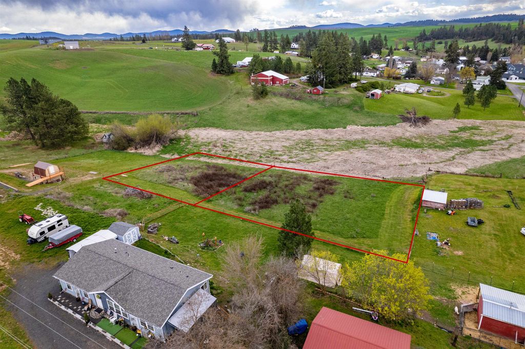 Photo of 307 &amp; 339 E Seminary Ave, Rockford, WA 99030 (MLS # 202616535)