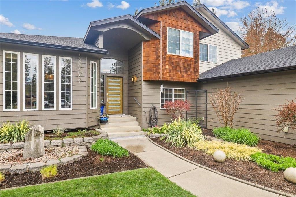 Photo of 7121 N Skykomish St, Spokane, WA 99208 (MLS # 202615655)