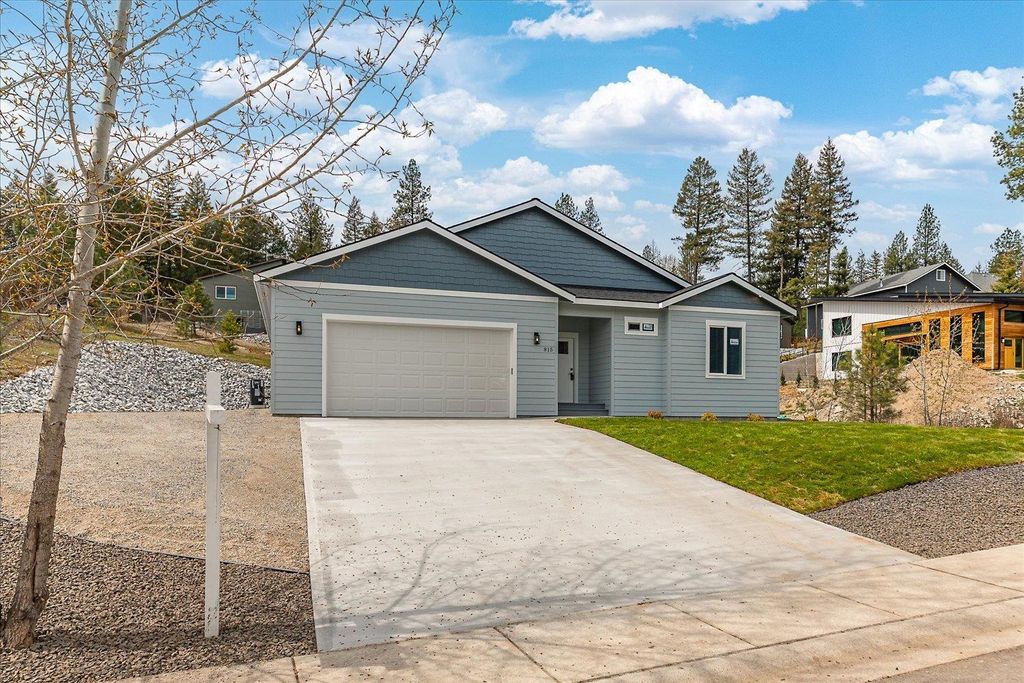 Photo of 815 Thomas Lane Rd, Newport, WA 99156 (MLS # 202616297)