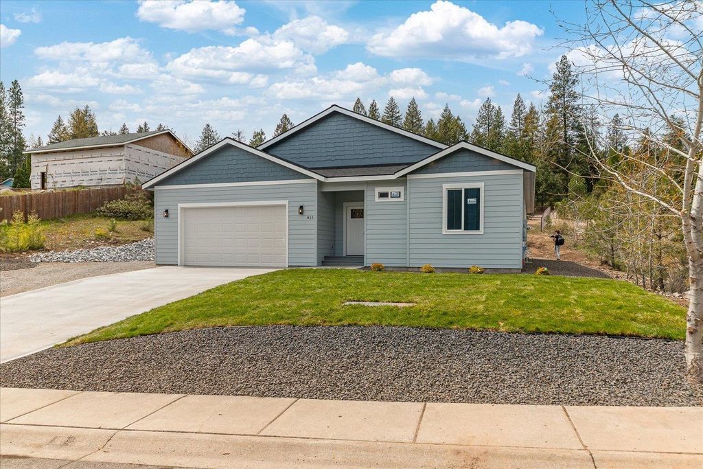 Photo of 815 Thomas Lane Rd, Newport, WA 99156 (MLS # 202616297)