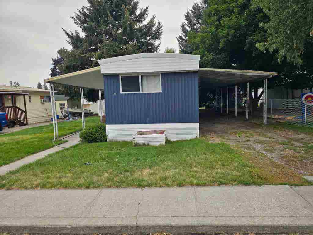 Photo of 3110 E Chattaroy #19 Rd, Chattaroy, WA 99003 (MLS # 202622939)