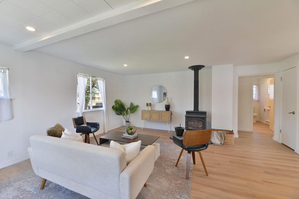 Photo of 2912 N Hemlock St, Spokane, WA 99205 (MLS # 202615852)