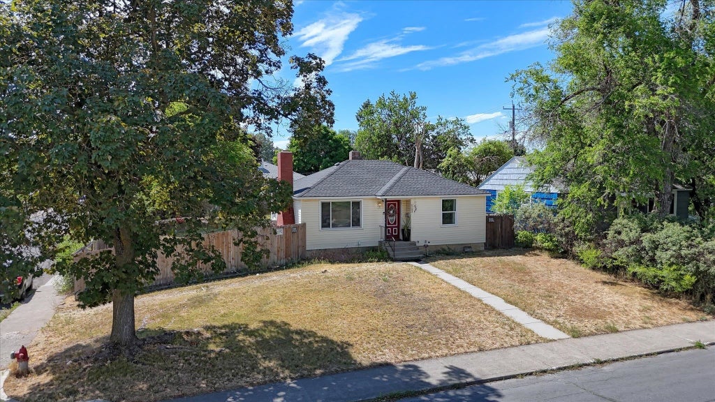 Photo of 4803 N Belt St, Spokane, WA 99205 (MLS # 202620001)