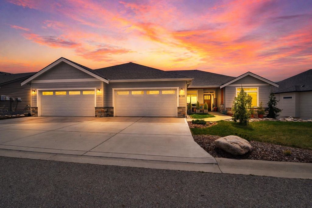 Photo of 8720 E Ridgeline Ln, Spokane Valley, WA 99217 (MLS # 202615854)