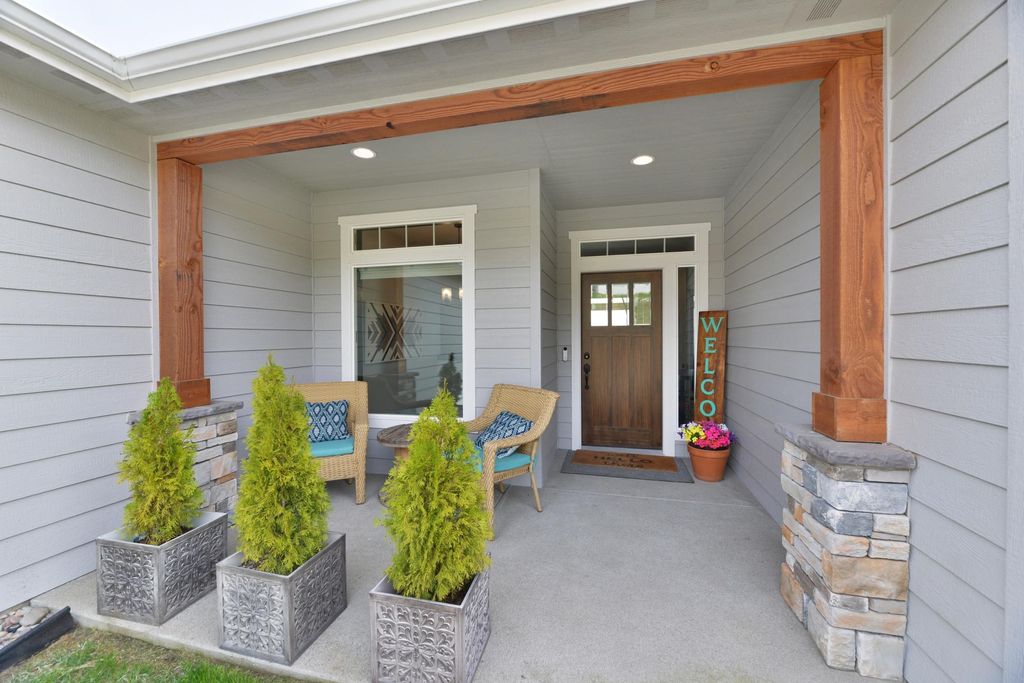 Photo of 8720 E Ridgeline Ln, Spokane Valley, WA 99217 (MLS # 202615854)