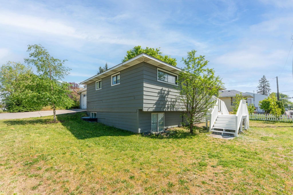Photo of 5724 N Nevada St, Spokane, WA 99208 (MLS # 202623700)