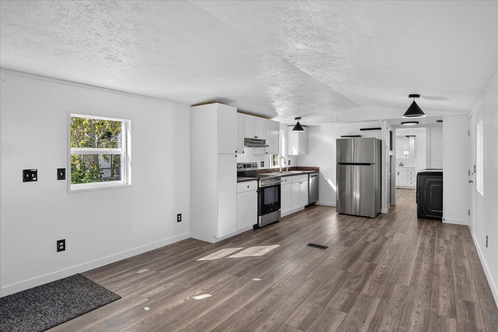 Photo of 19625 E WELLESLEY Ave, Otis Orchards, WA 99027 (MLS # 202625473)