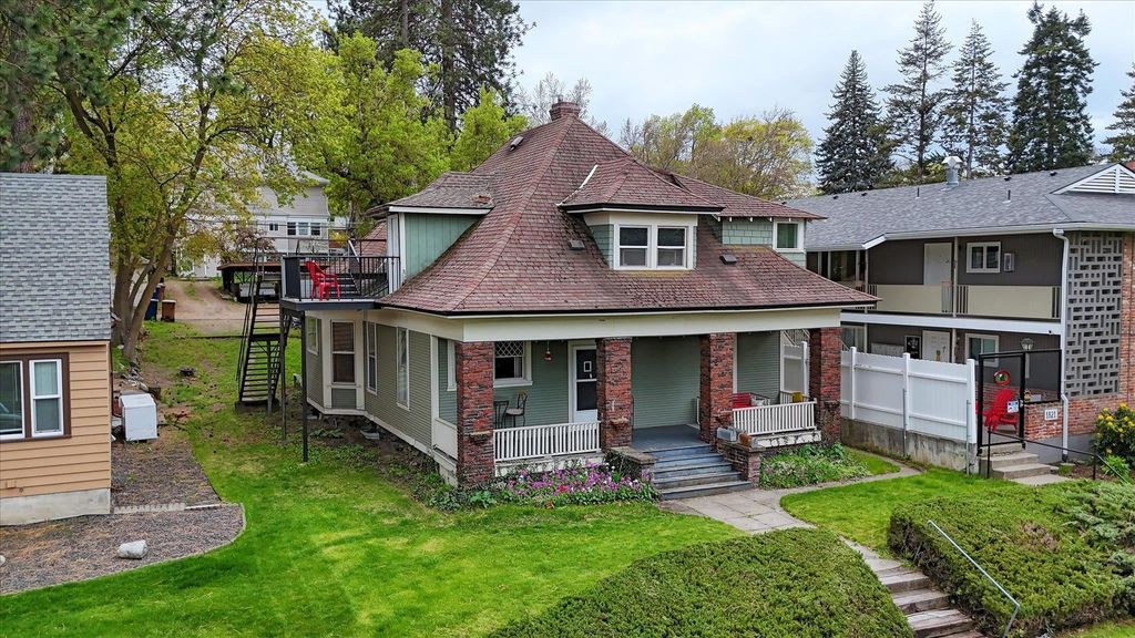 Photo of 1817 W 8th Ave, Spokane, WA 99204 (MLS # 202616218)