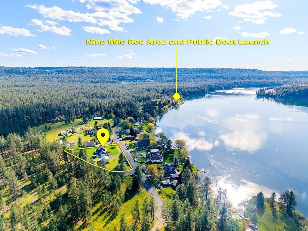 Photo of 10403 W Granger Rd, Nine Mile Falls, WA 99026 (MLS # 202616217)