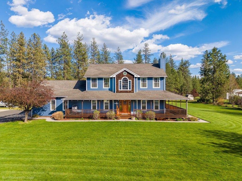 Photo of 10403 W Granger Rd, Nine Mile Falls, WA 99026 (MLS # 202616217)