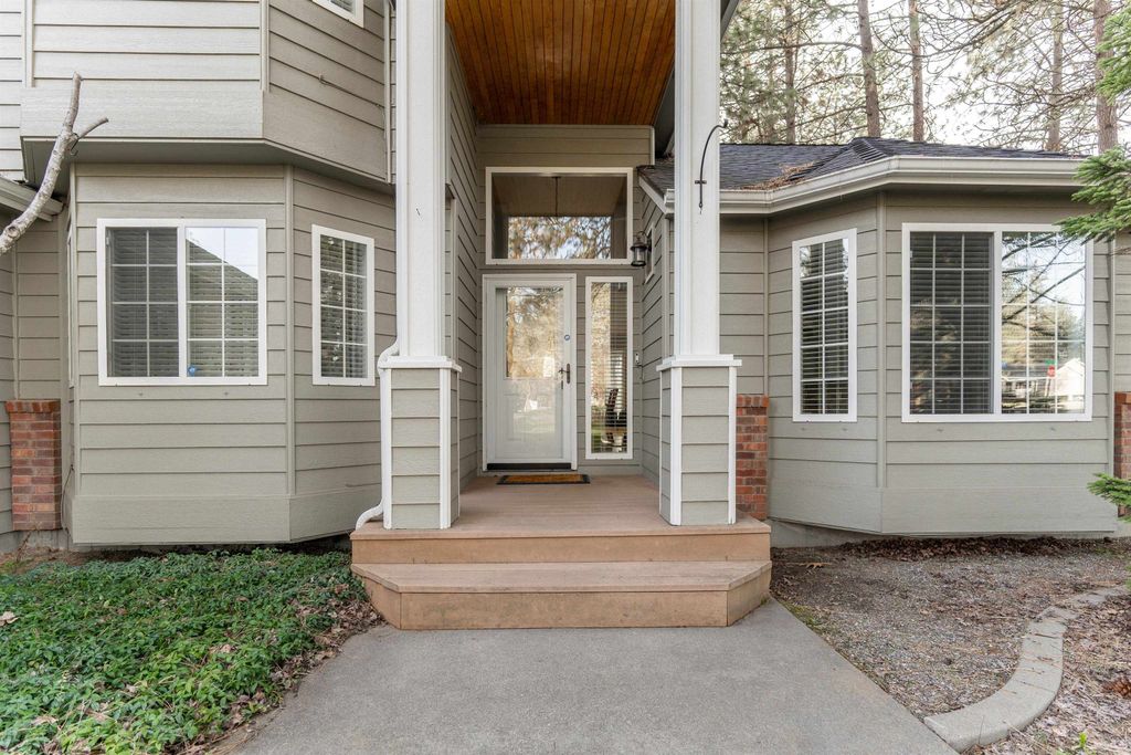 Photo of 12719 W Greenfield Rd, Nine Mile Falls, WA 99026 (MLS # 202525408)