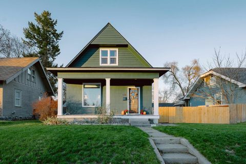 Photo of 2012 W Augusta Ave, Spokane, WA 99205 (MLS # 202527139)