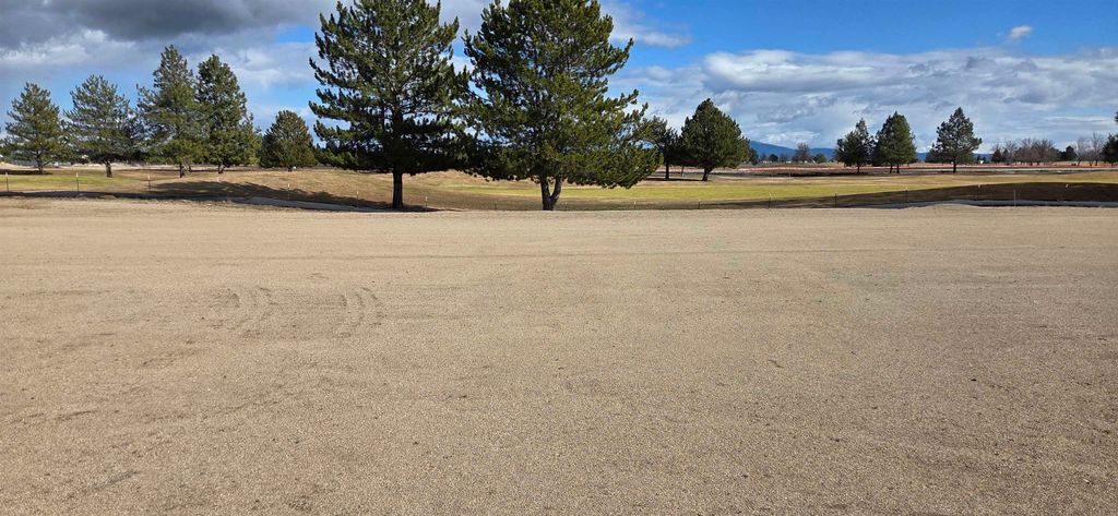 Photo of 1468 N High Desert Dr, Deer Park, WA 99006 (MLS # 202613488)