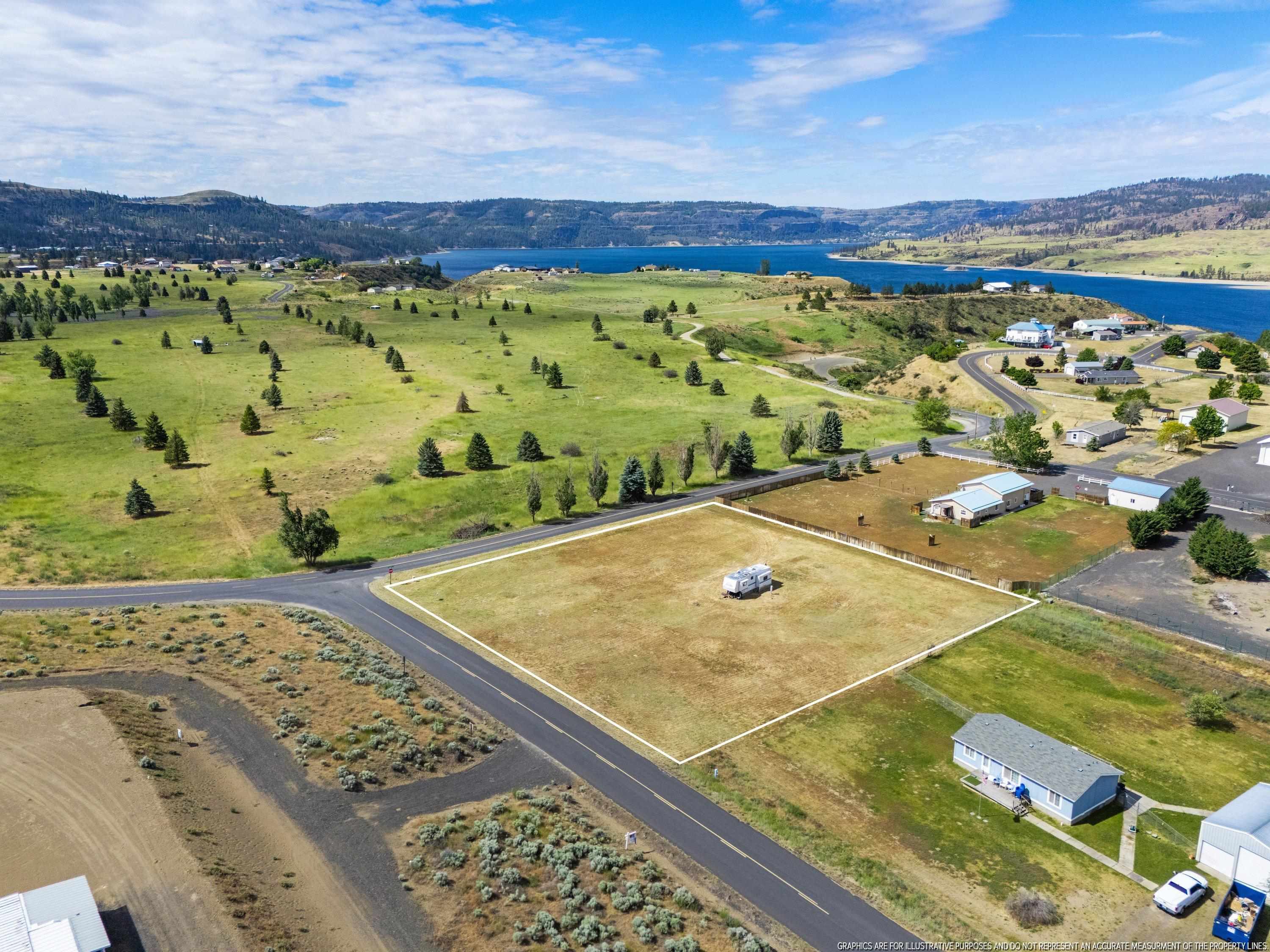 Photo 1 of 16 — 41977 Fawn Ln N, Deer Meadows, WA 99122