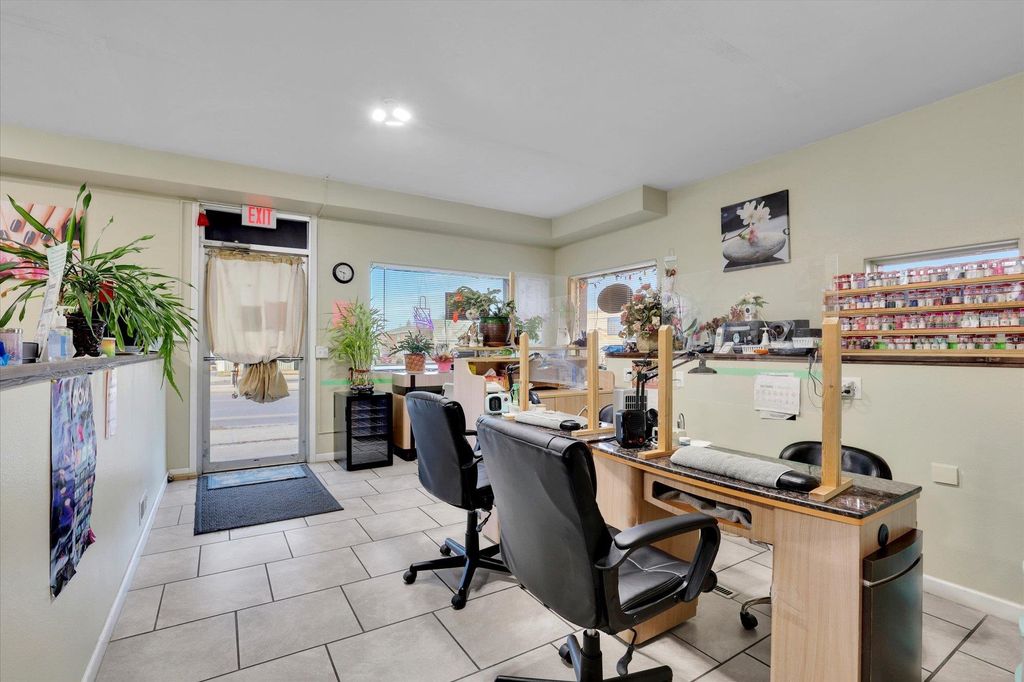 Photo of 4516 N Nevada St, Spokane, WA 99207 (MLS # 202620877)