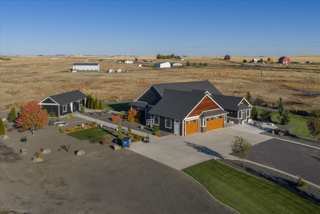 Photo of 28120 Wild Rose Ln N Ln, Davenport, WA 99122 (MLS # 202525585)