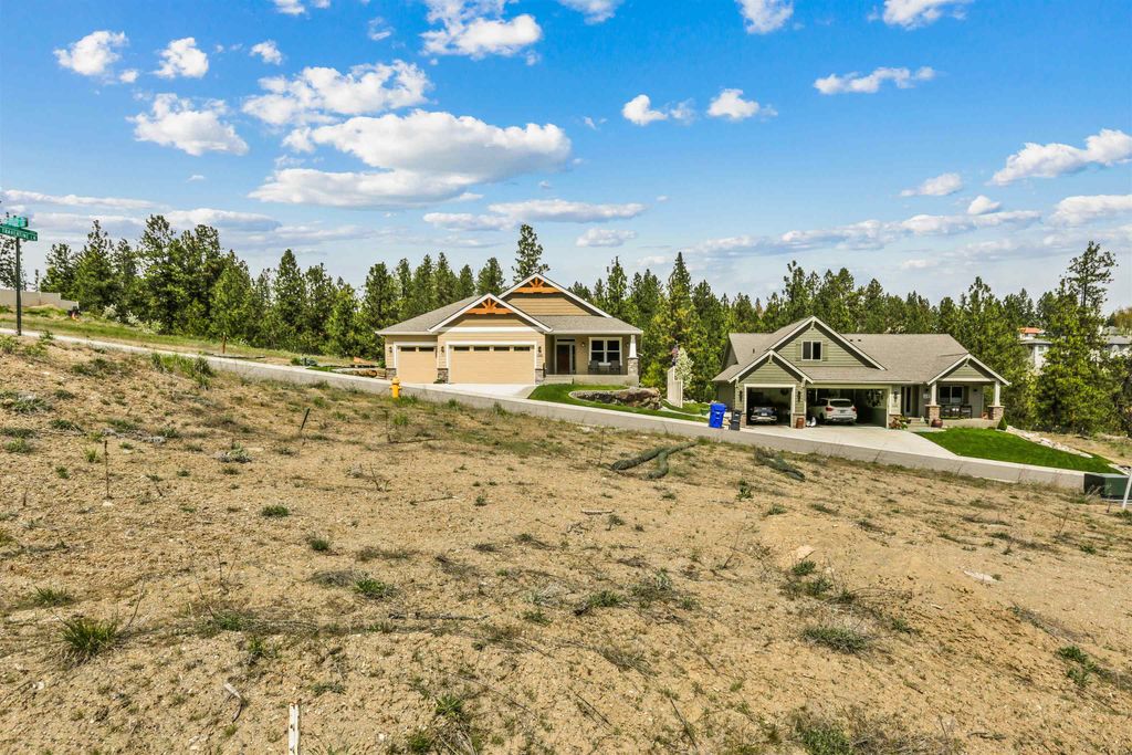 Photo of 5107 Scenic Ln, Spokane, WA 99212 (MLS # 202616111)