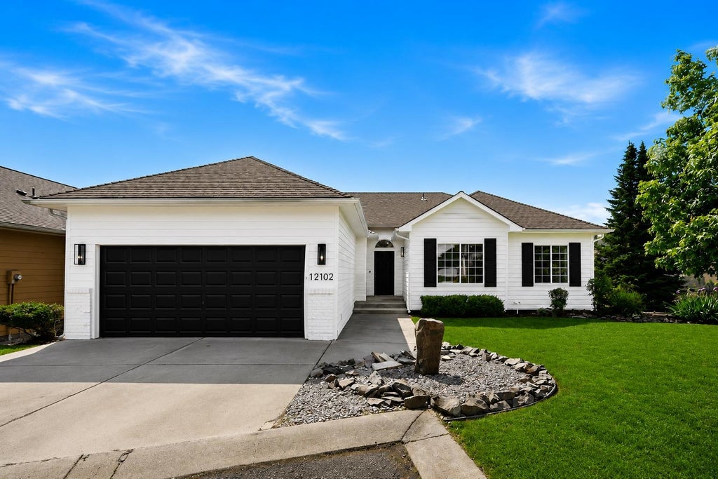 Photo of 12102 S Troon Ln, Spokane, WA 99223 (MLS # 202620886)