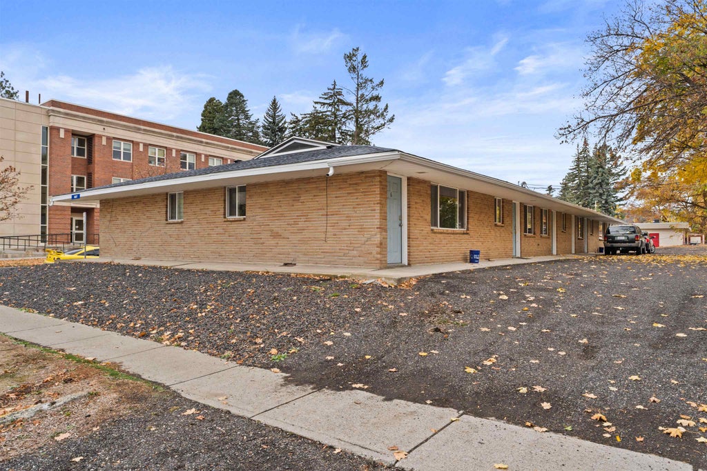Photo of 607 C St, Cheney, WA 99004 (MLS # 202625848)