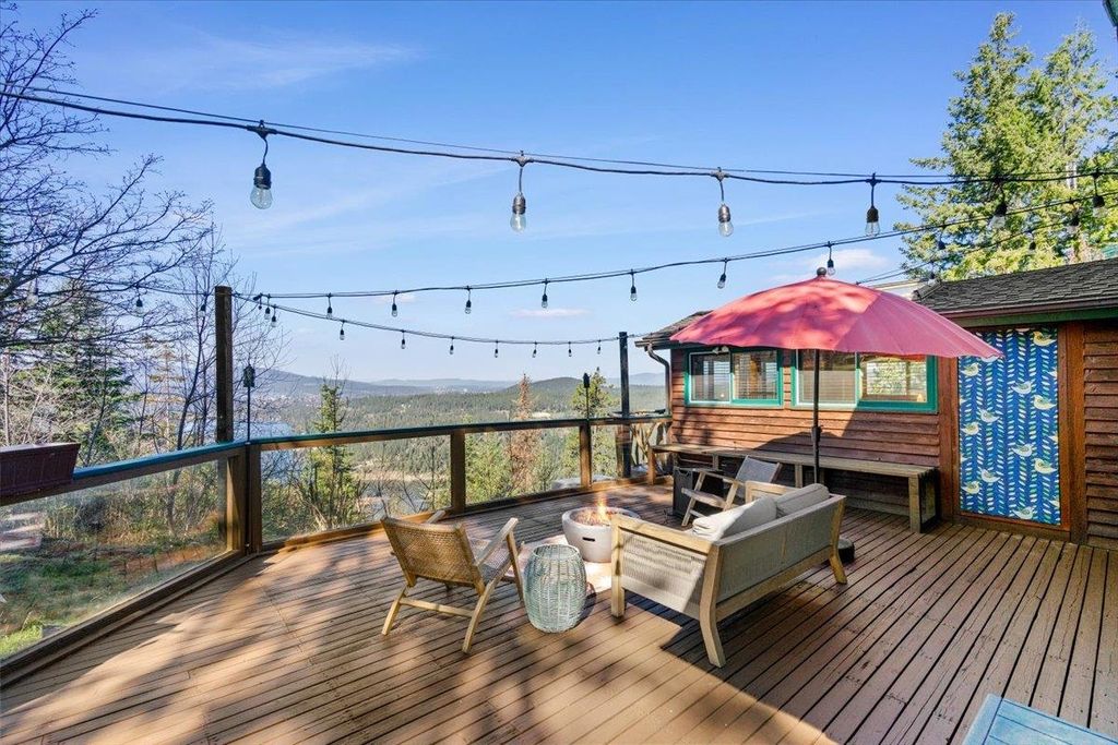 Photo of 31 S Lightning Spur Ln, Coeur d Alene, ID 83814 (MLS # 202615440)