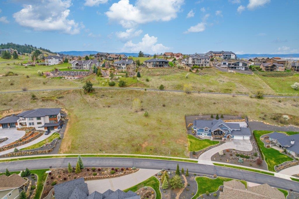 Photo 1 of 15 — 150 N Holiday Hills Dr, Liberty Lake, WA 99019