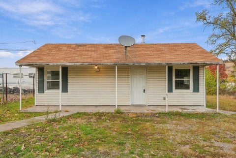 Photo of 11103 E Empire Ave, Spokane Valley, WA 99206 (MLS # 202626441)