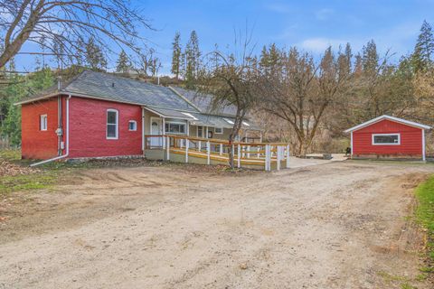 Photo of 2310 W 12th Ave, Spokane, WA 99224 (MLS # 202613624)