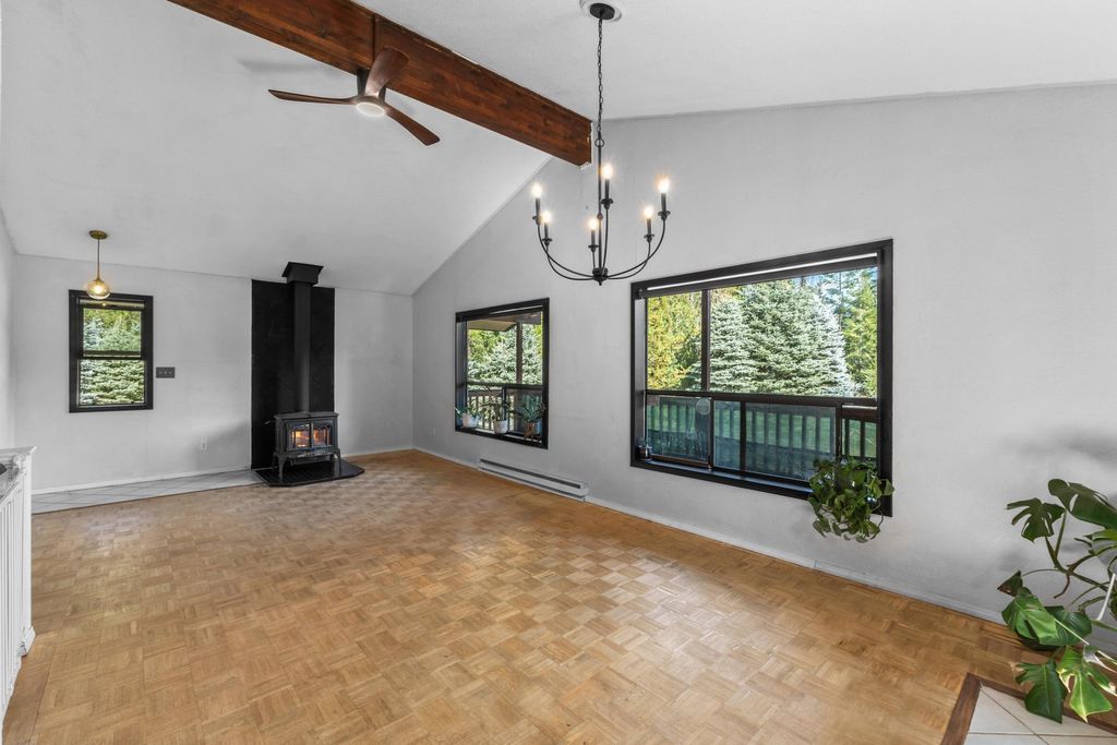 Photo of 461 Beaver Creek Ln, Metaline, WA 99152 (MLS # 202616463)