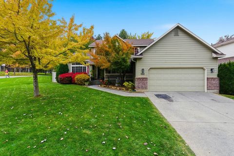 Photo of 4222 S Bellgrove Ln, Spokane, WA 99223 (MLS # 202525702)