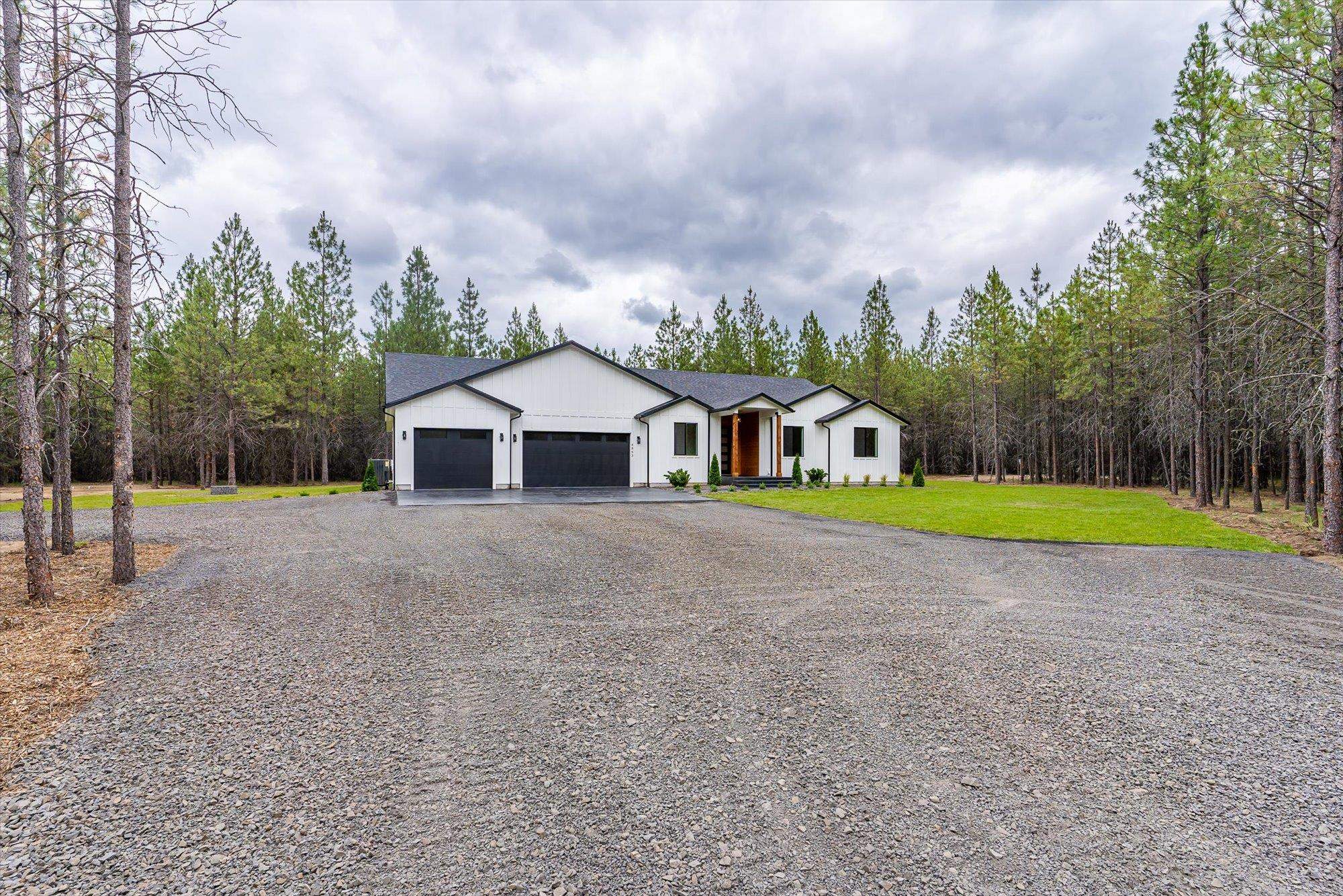Photo 36 of 50 of 6863 E Elk Chattaroy Rd house