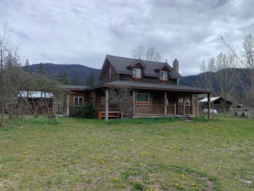 Photo of 3383 Hwy 25 N #16 Hwy, Northport, WA 99157 (MLS # 202616310)