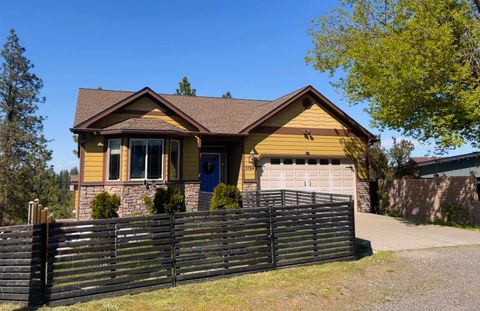 Photo of 3724 W Grandvie W Grandview Ave, Spokane, WA 99224 (MLS # 202616662)