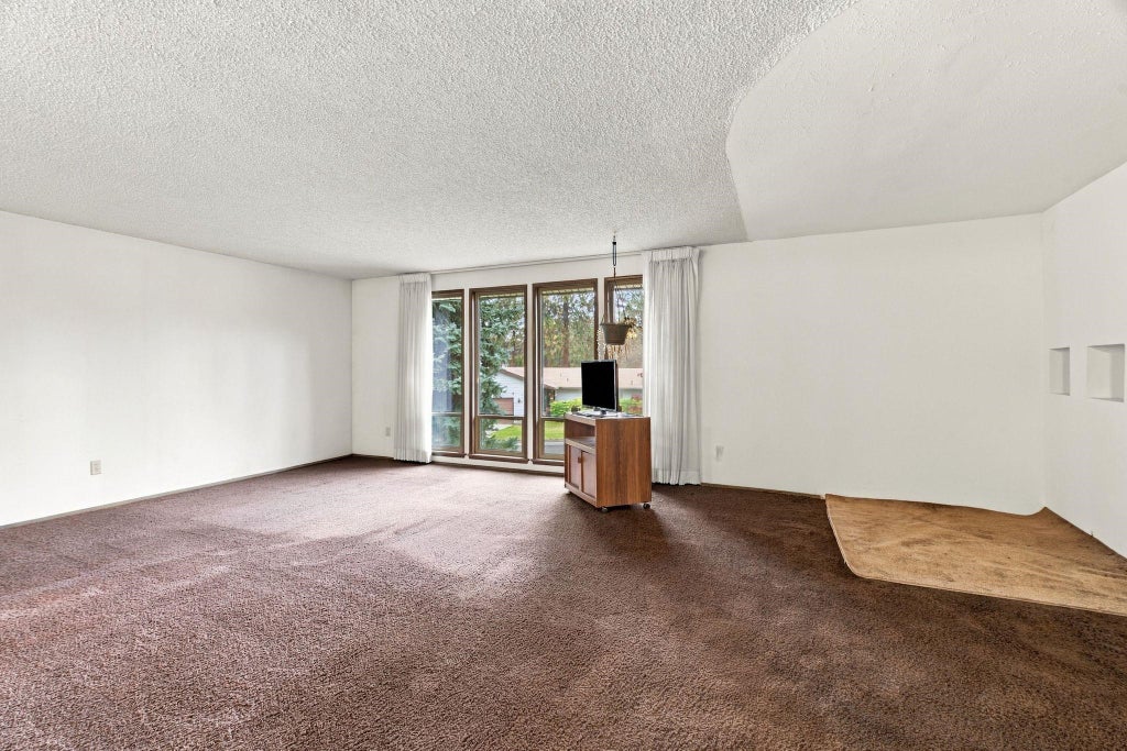 Photo of 8422 N General Grant Way, Spokane, WA 99208 (MLS # 202625653)