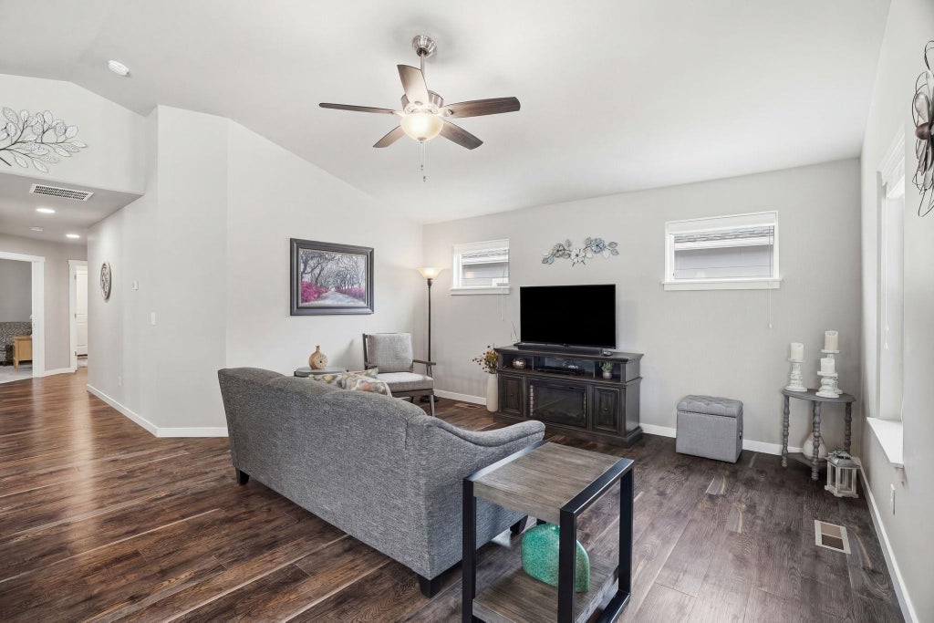 Photo of 1625 N Holl Blvd, Liberty Lake, WA 99016 (MLS # 202622184)