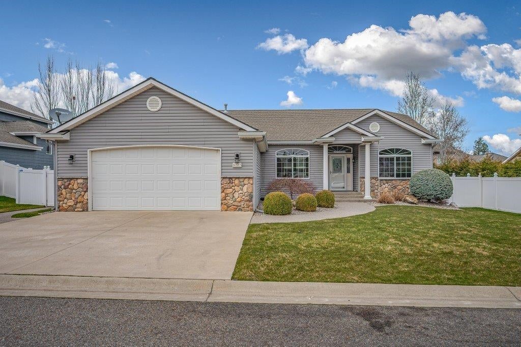 Photo of 16513 E 9th Ln, Spokane Valley, WA 90037 (MLS # 202624512)