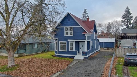 Photo of 1812 W Nora Ave, Spokane, WA 99205 (MLS # 202614487)
