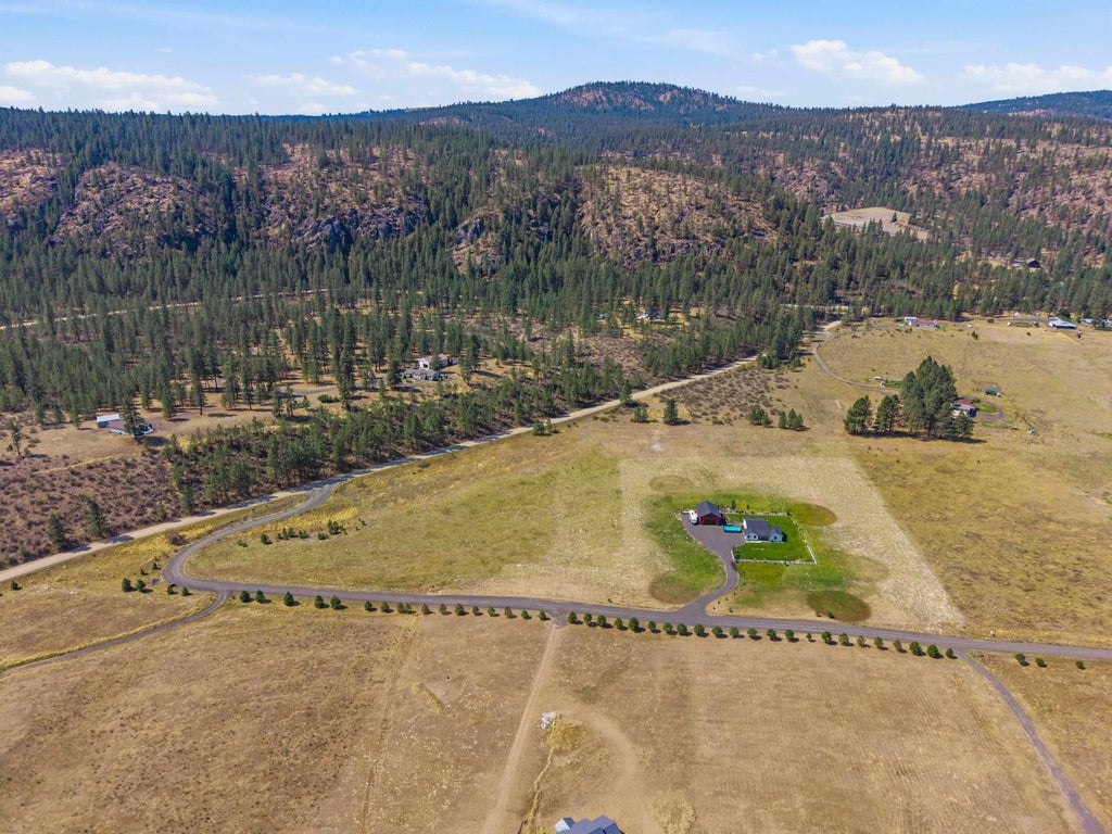Photo of 40181 N Barbara Ln, Davenport, WA 99122 (MLS # 202623452)