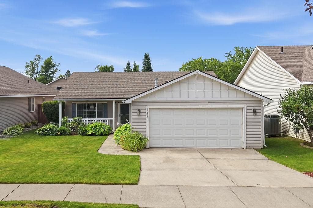 Photo of 1616 E E Vanetta Ln, Spokane, WA 99217 (MLS # 202621230)