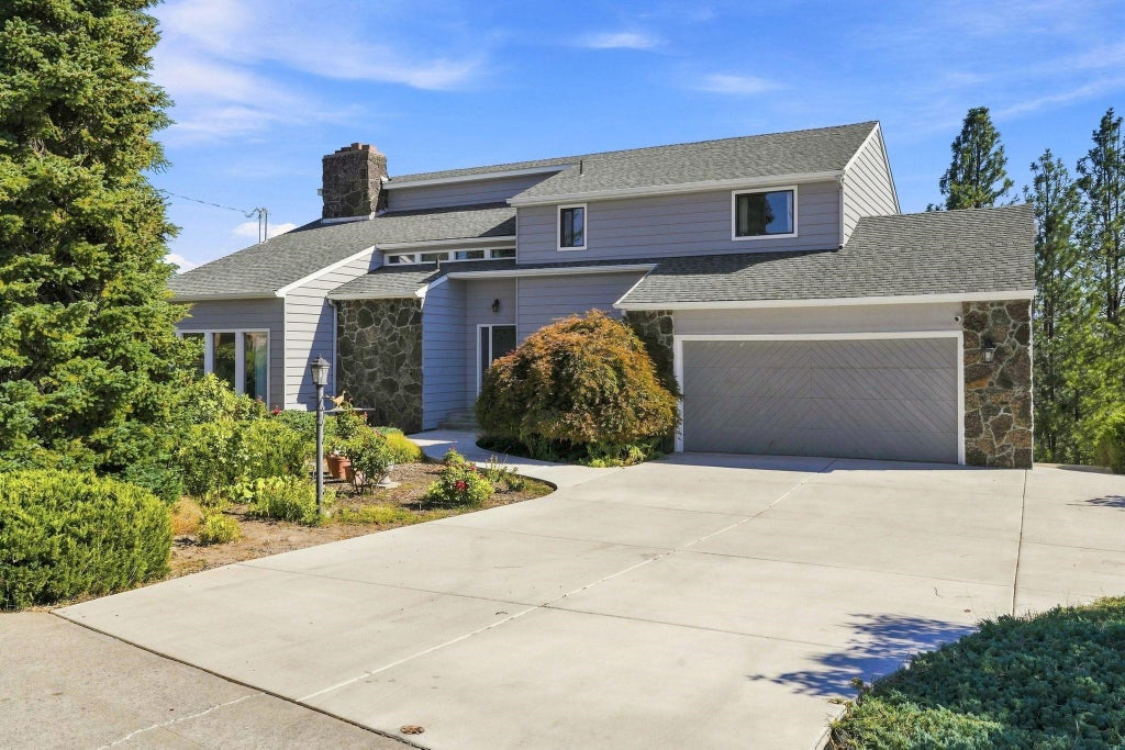 Photo of 3027 W 22nd Ave, Spokane, WA 99224 (MLS # 202623567)