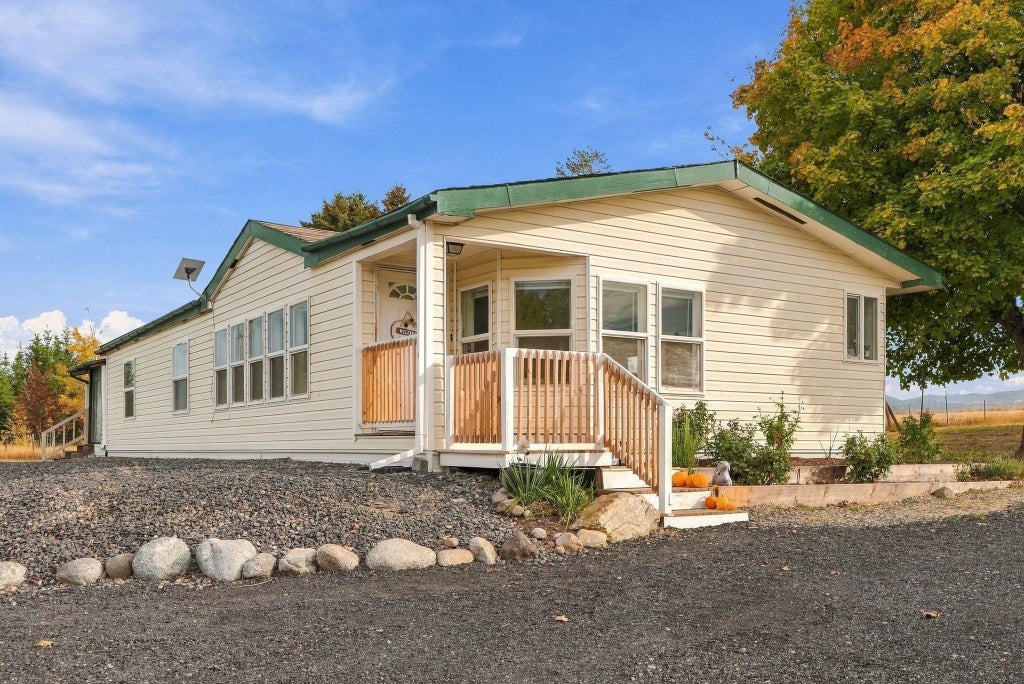 Photo of 5519 S Chapman Rd, Greenacres, WA 99016 (MLS # 202626004)
