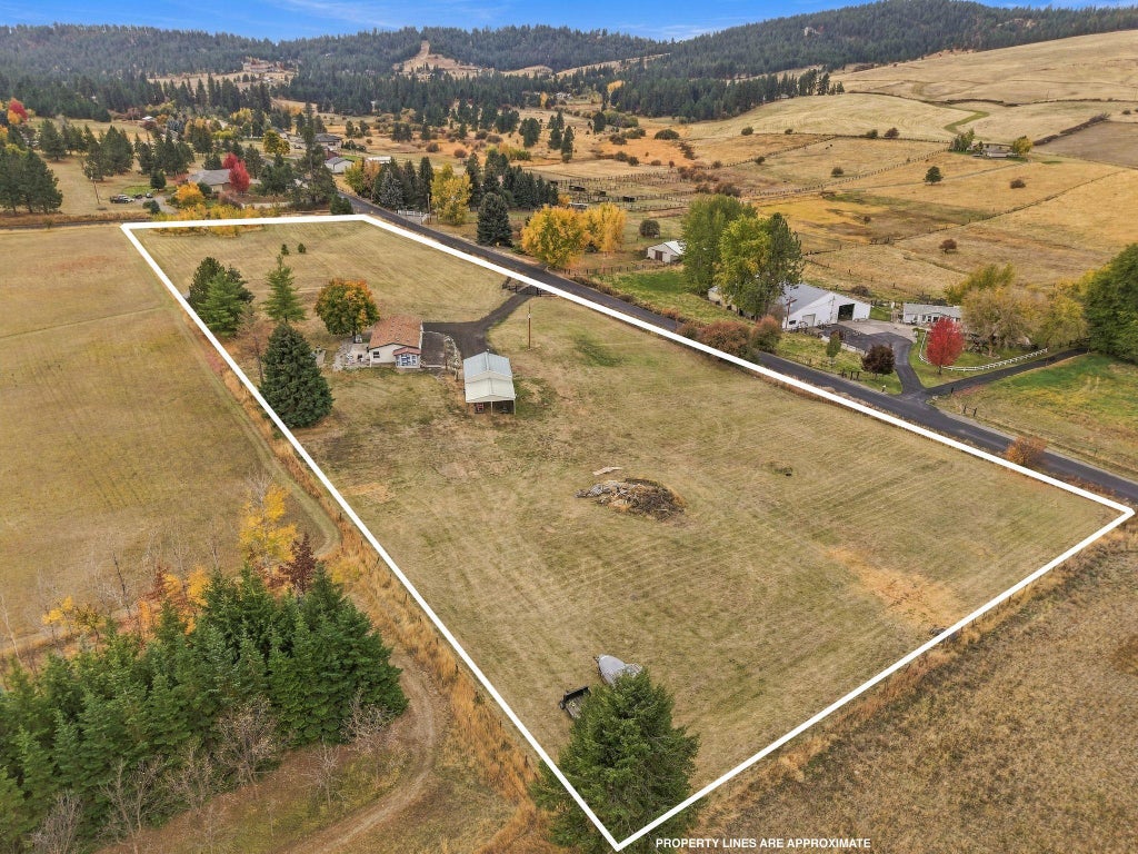 Photo of 5519 S Chapman Rd, Greenacres, WA 99016 (MLS # 202626004)
