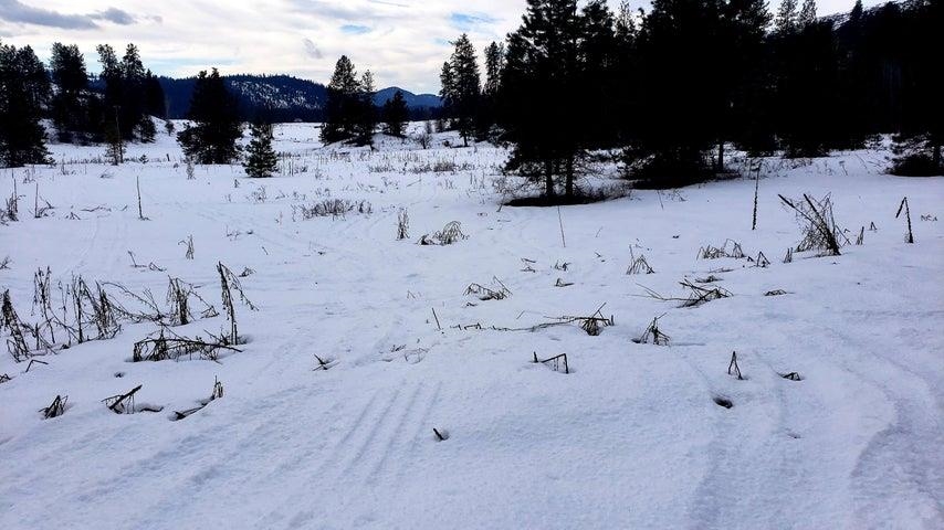 Photo 4 of 35 of 1684 H Brooks Rd land