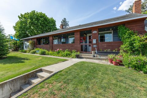 Photo of 1519 E 29th Ave, Spokane, WA 99203 (MLS # 202618389)
