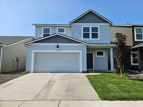 Photo of 3699 S Blake Ln, Spokane, WA 99206 (MLS # 202616860)