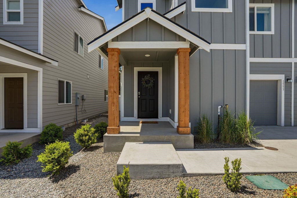 Photo of 1553 N Luna St, Post Falls, ID 83854 (MLS # 202619598)