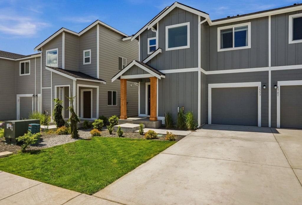 Photo of 1553 N Luna St, Post Falls, ID 83854 (MLS # 202619598)