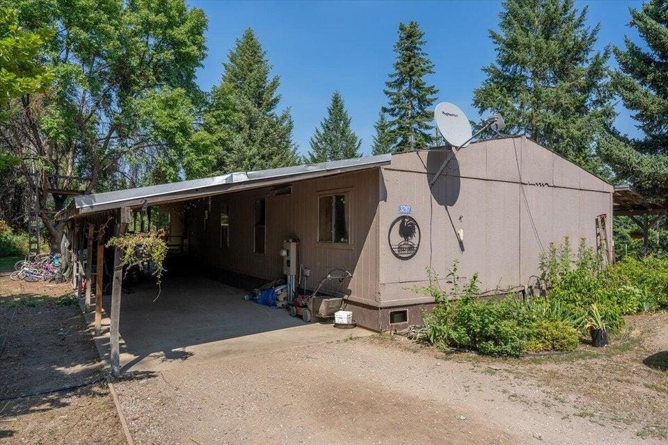 Photo of 3287 Bradbury Way, Valley, WA 99181 (MLS # 202623101)
