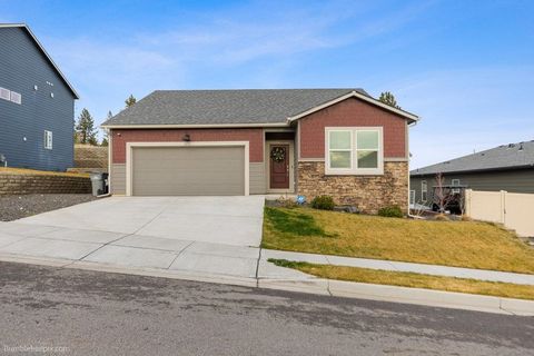 Photo of 8215 S Avery Rd, Cheney, WA 99004 (MLS # 202614838)